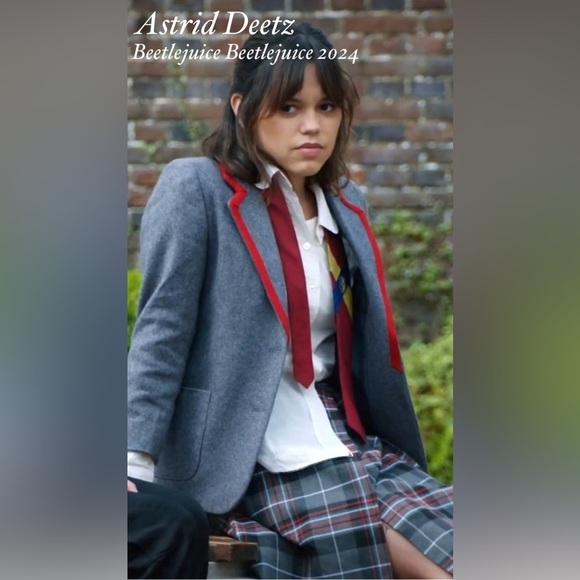 Beetlejuice Beetlejuice Astrid Inspired Blazer - Picture 10 of 11